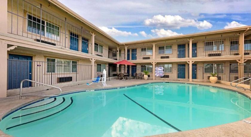 Best Western Hanford Inn Ngoại thất bức ảnh